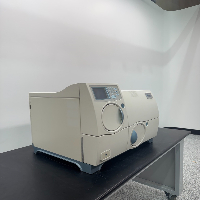 BioMerieux VITEK 2 COMPACT Analyzers image 0